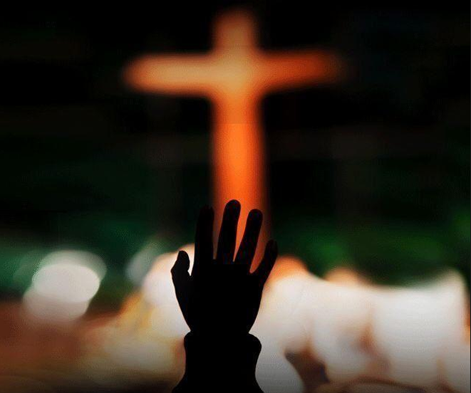 GEREJA YANG MENGUTUS
