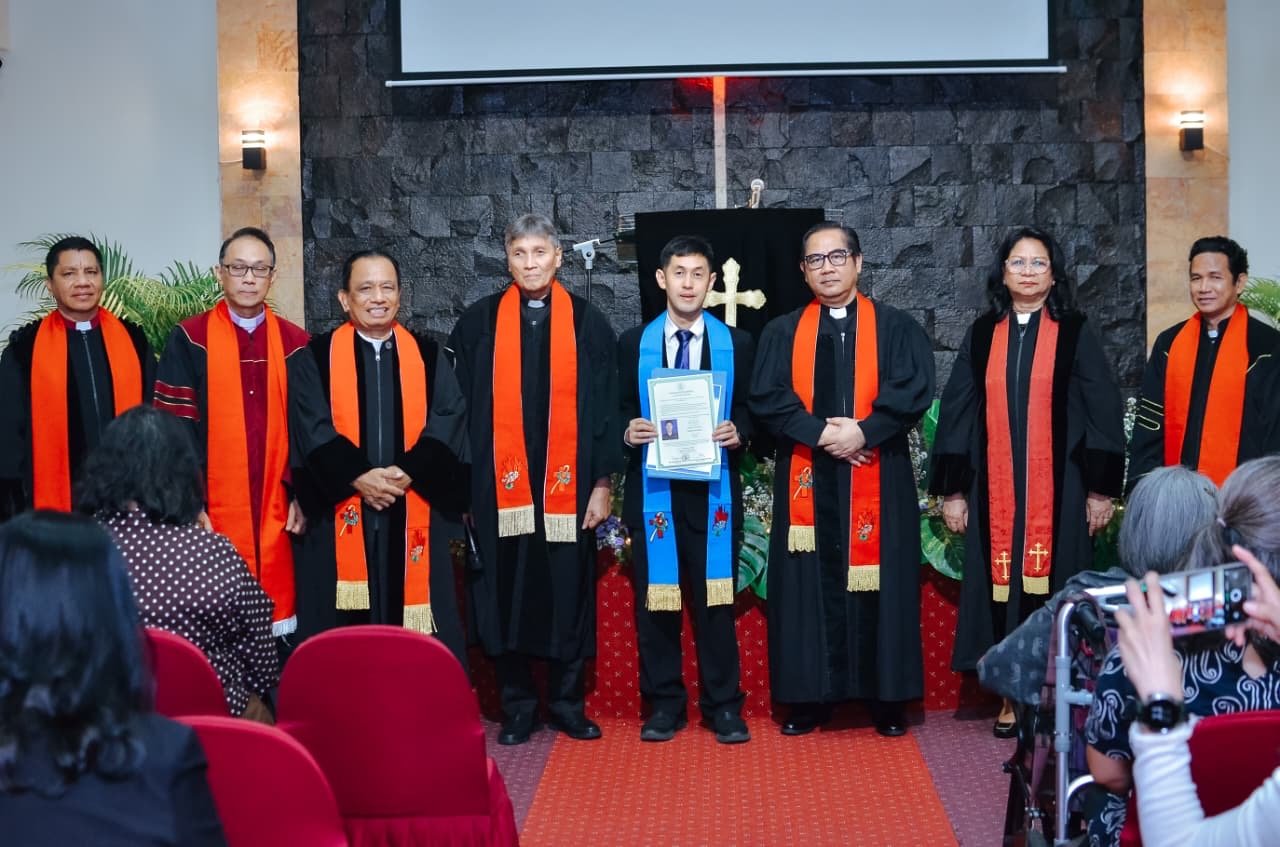 Penahbisan Evangelis GKRI Karmel: Panggilan Menderita demi Injil dan Pembentukan Karakter Kristus