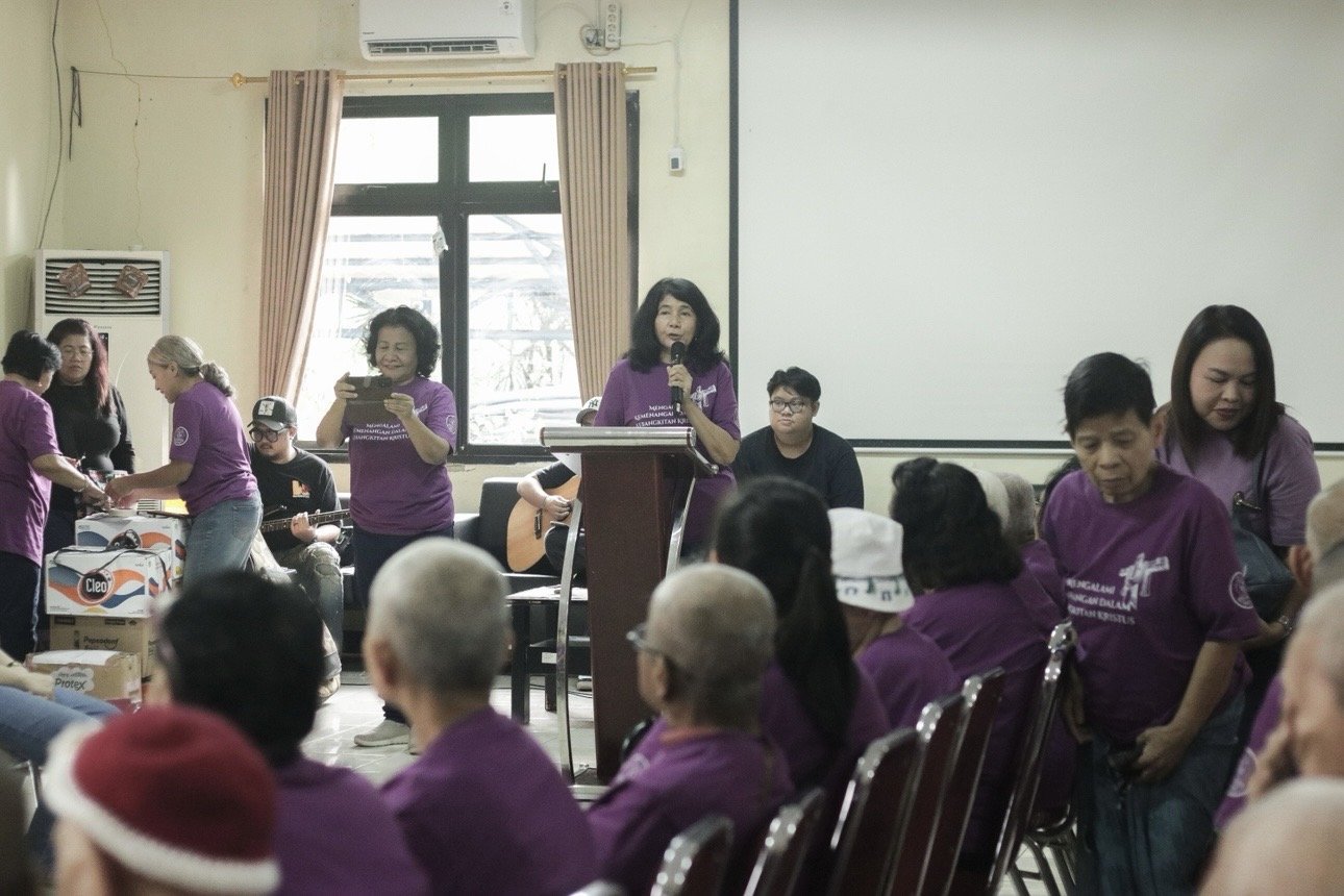 Menebar Terang Kebangkitan: Kunjungan Kasih Kaum Wanita MD DKI Jakarta