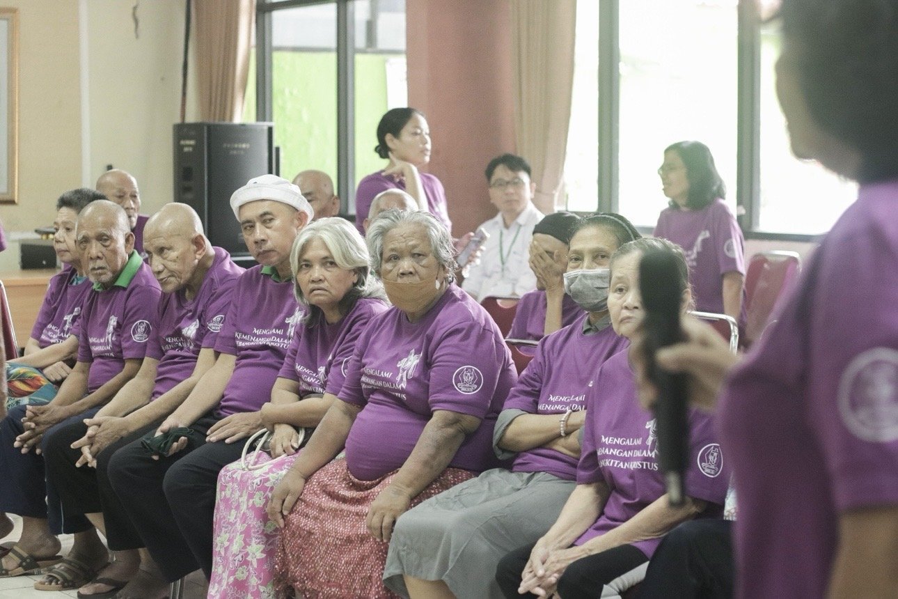 Menebar Terang Kebangkitan: Kunjungan Kasih Kaum Wanita MD DKI Jakarta
