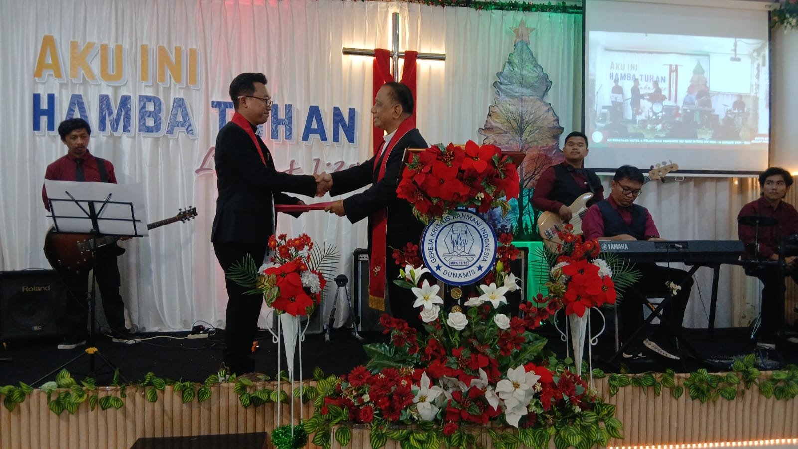 Satu Hati dalam Pelayanan: Sukacita Natal dan Pengukuhan Estafet Penggembalaan MD Jawa Tengah & DIY