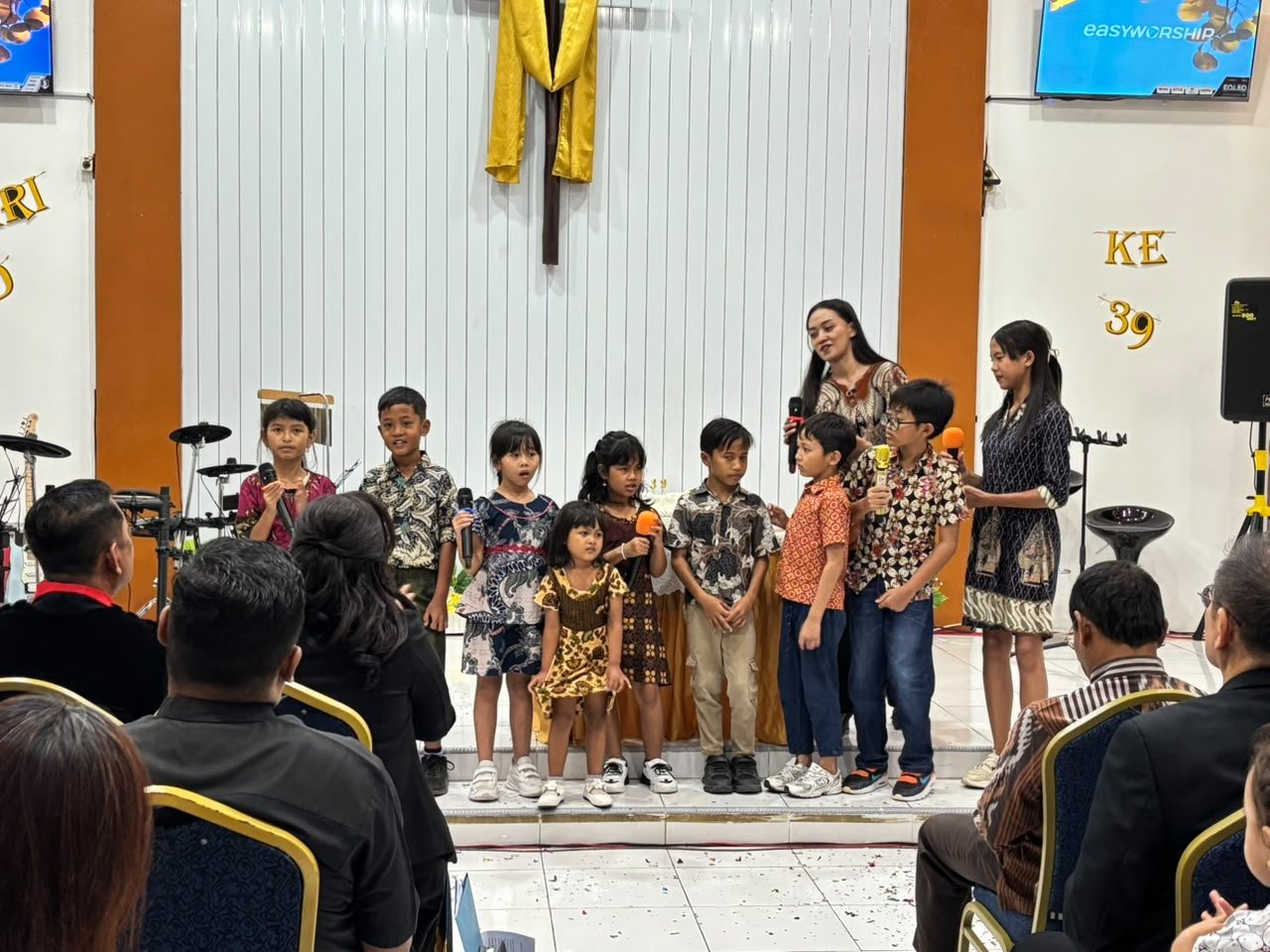 Mengucap Syukur dalam Kesetiaan Pelayanan: HUT Ke-39 GKRI Purwodadi dan Pentahbisan Evangelis