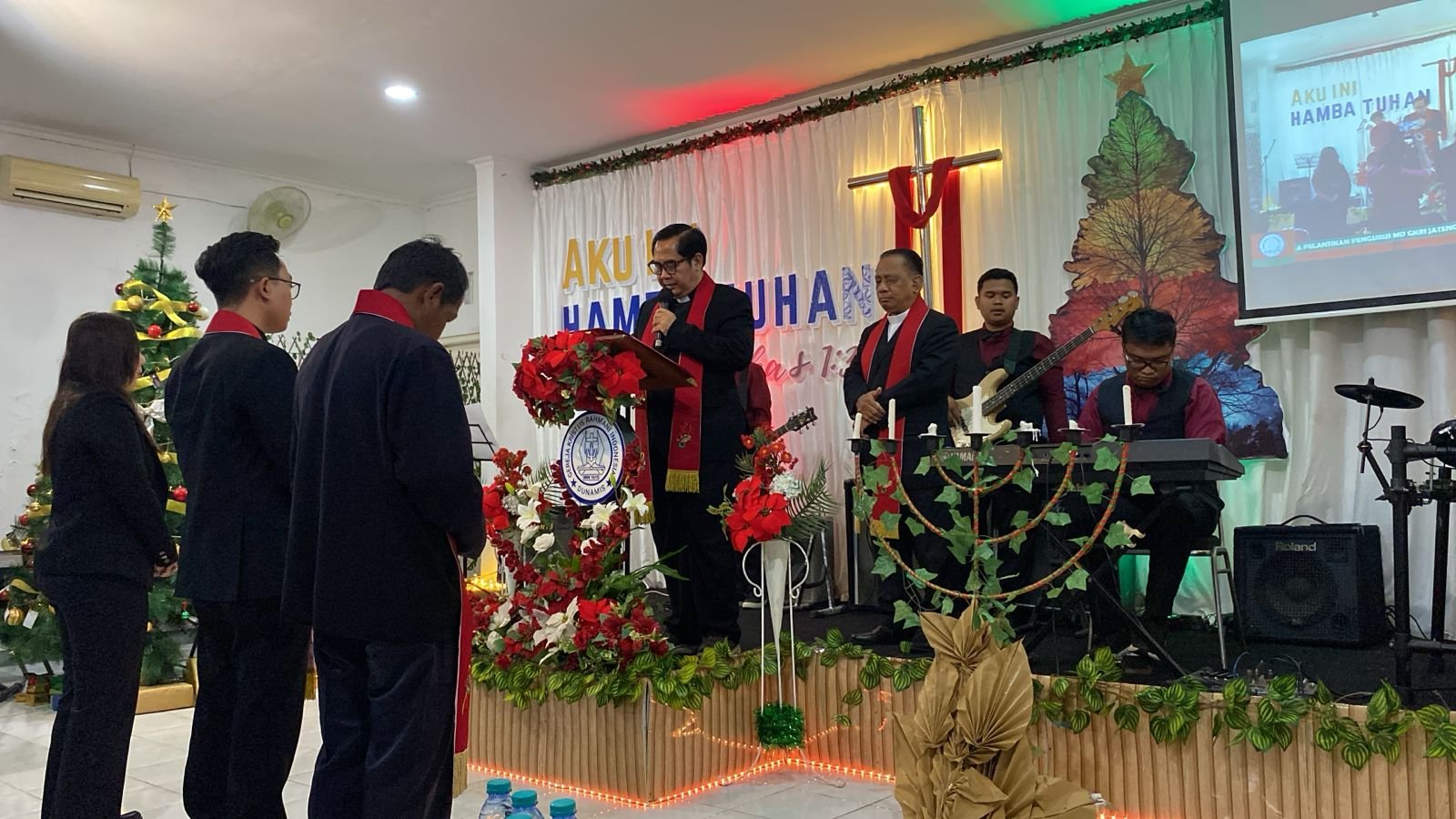 Satu Hati dalam Pelayanan: Sukacita Natal dan Pengukuhan Estafet Penggembalaan MD Jawa Tengah & DIY