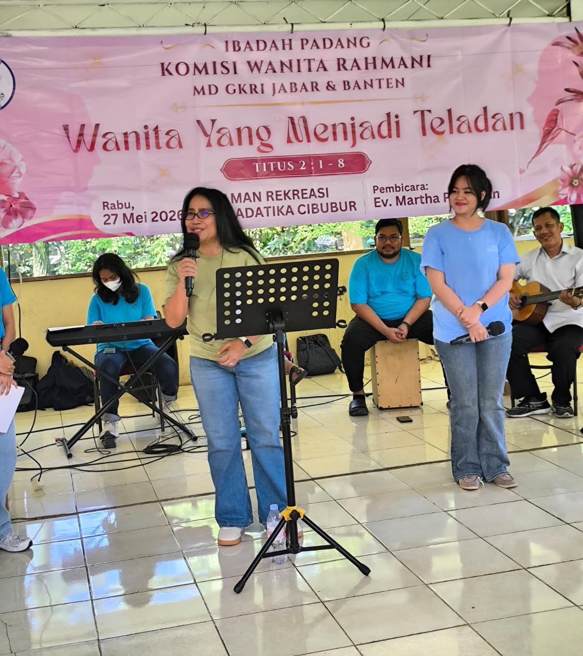 Persekutuan Ibadah Padang Komisi Wanita MD GKRI JABAR- BANTEN
